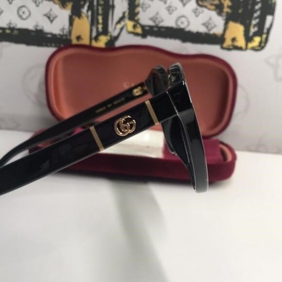 New Authentic Gucci Black Cat-Eye Sunglasses GG0631s 001 main image 8